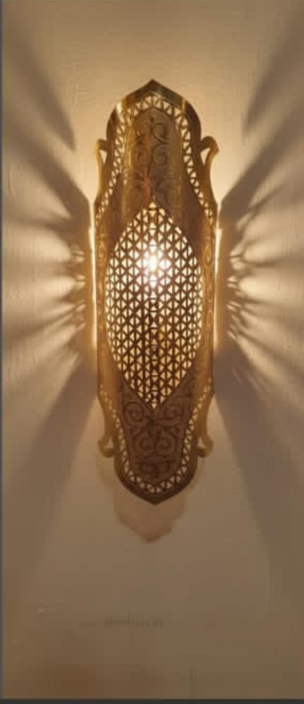Brass filigree wall sconce diamond pattern